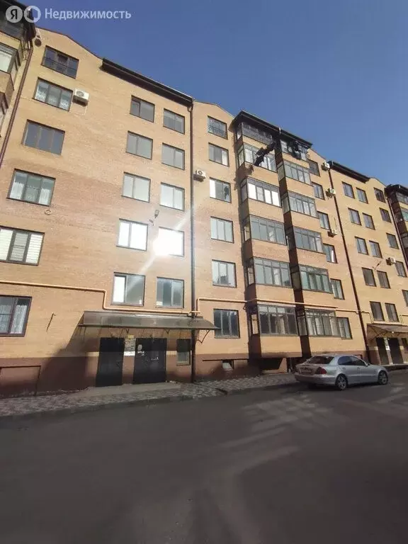 2-комнатная квартира: Владикавказ, улица Билара Кабалоева, 12В (68 м) - Фото 0