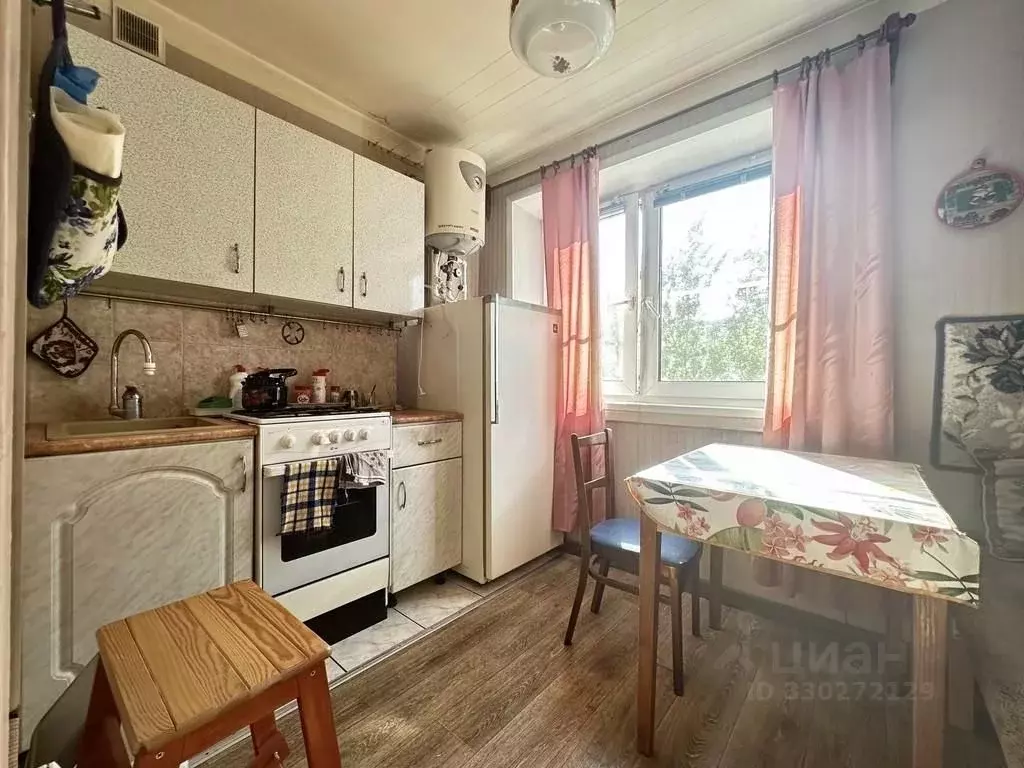 3-к кв. Москва ул. Гурьянова, 3 (57.5 м) - Фото 2