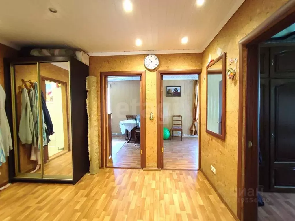 Дом в Калужская область, Дзержинский район, Карцово с/пос, д. ... - Фото 1