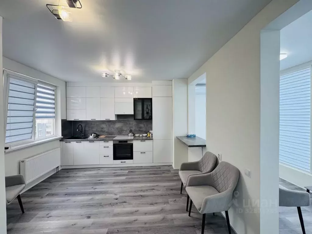 2-к кв. Крым, Симферопольский район, Молодежное пгт  (93.0 м) - Фото 1