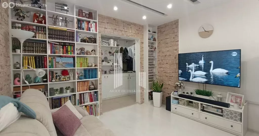 3-комнатная квартира: Новороссийск, улица Карамзина, 25 (62.6 м) - Фото 2