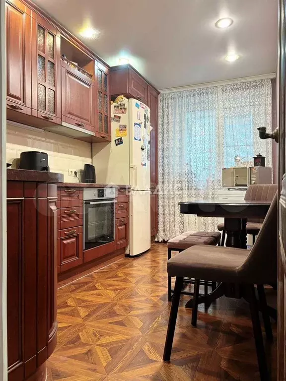 3-к. квартира, 67 м, 7/10 эт. - Фото 0