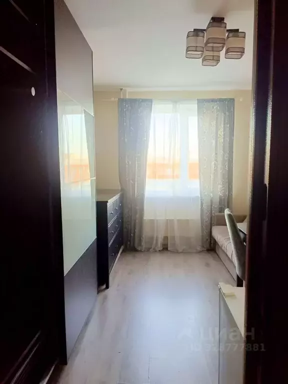 Комната Свердловская область, Екатеринбург ул. Хохрякова, 102 - Фото 2