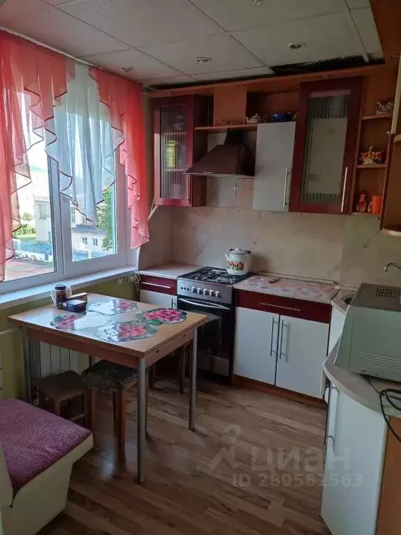 3-к кв. Новгородская область, Валдай ул. Радищева, 36 (65.0 м) - Фото 1