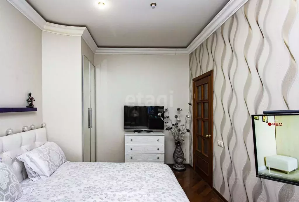 2-к кв. Тверская область, Тверь Вагжановский пер., 14 (80.0 м) - Фото 1