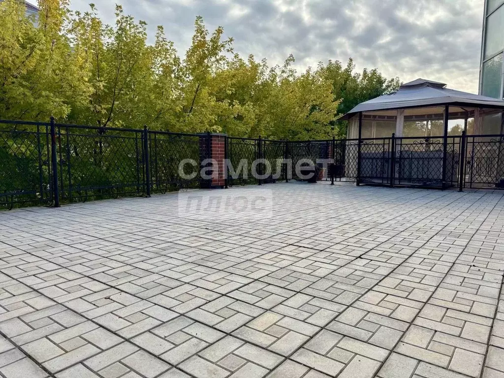 Офис в Самарская область, Тольятти Спортивная ул., 1А (220 м) - Фото 2