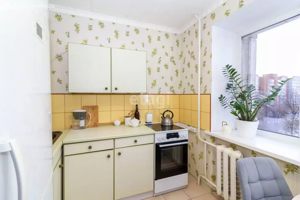 2-комнатная квартира: Тюмень, улица 9 Января, 4 (40.6 м) - Фото 2