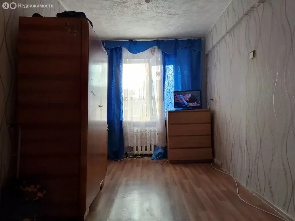3-комнатная квартира: Уфа, жилой район Дёма (56 м) - Фото 1