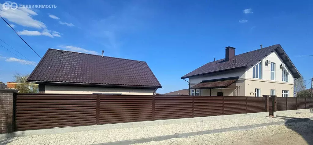 Дом в село Усть-Курдюм, улица Мусы Джалиля, 106 (207.6 м) - Фото 1