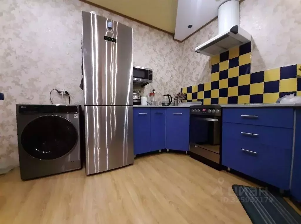 3-к кв. Тюменская область, Тобольск 4-й мкр, 29Г (47.5 м) - Фото 1