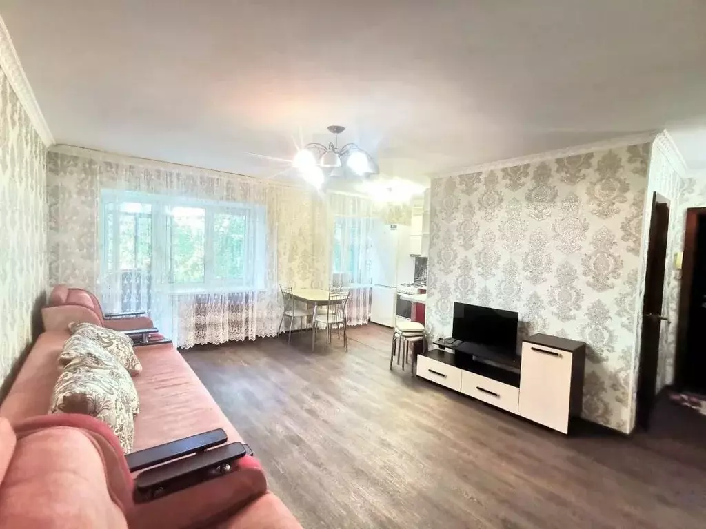 3-к. квартира, 60 м, 3/5 эт. - Фото 0