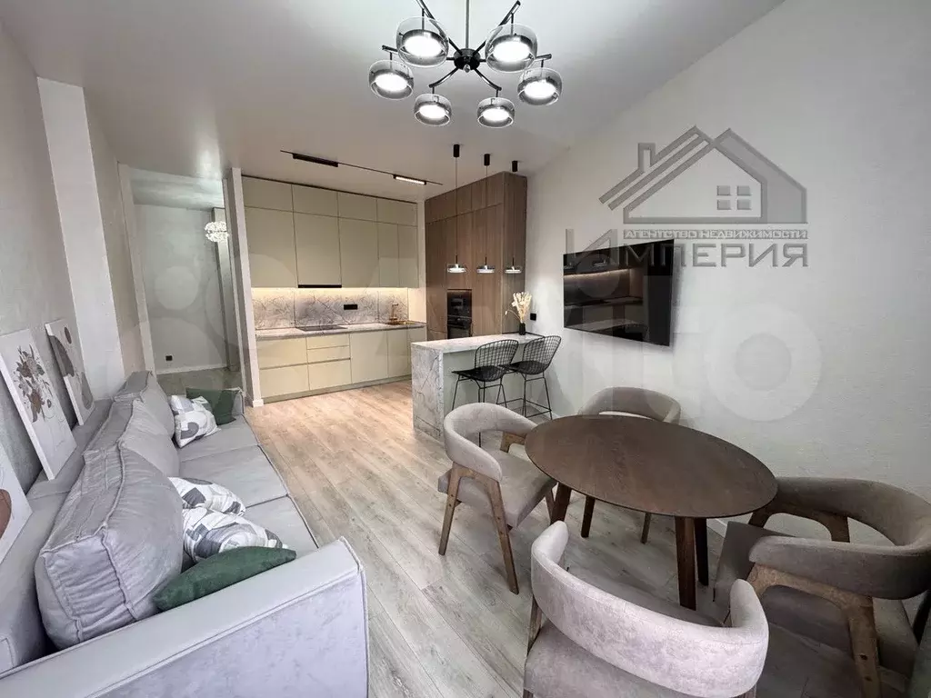 3-к. квартира, 90 м, 9/17 эт. - Фото 1