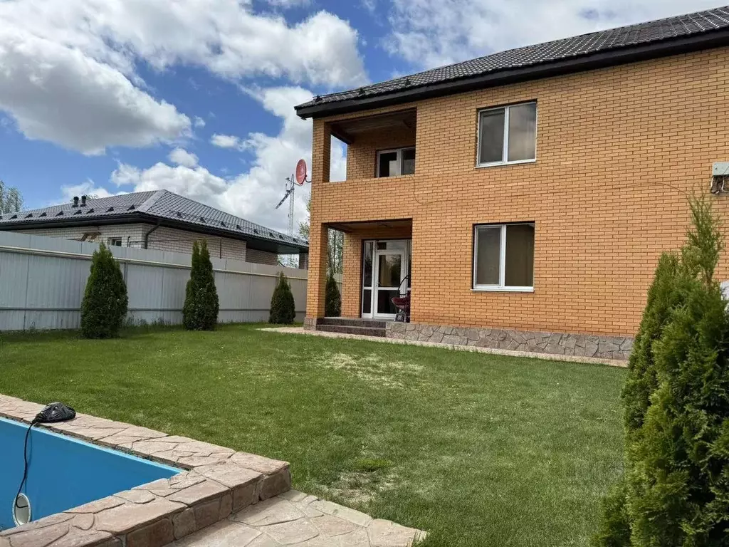 Дом в Саратовская область, пос. Дубки ул. Центральная, 12Б (142 м) - Фото 1