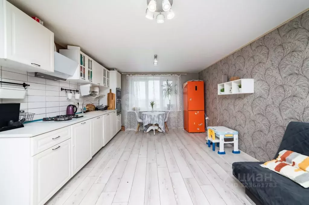 2-к кв. Курганская область, Курган Заозерный жилрайон, 5-й мкр, 9 ... - Фото 1