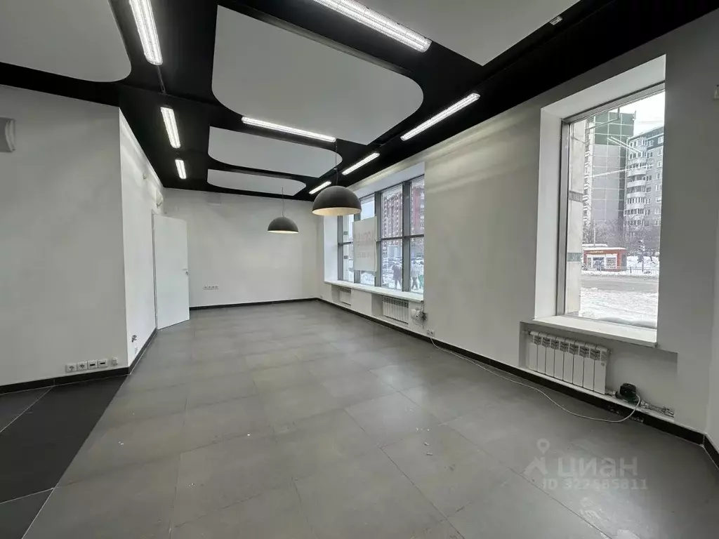 Помещение свободного назначения в Свердловская область, Екатеринбург ... - Фото 1