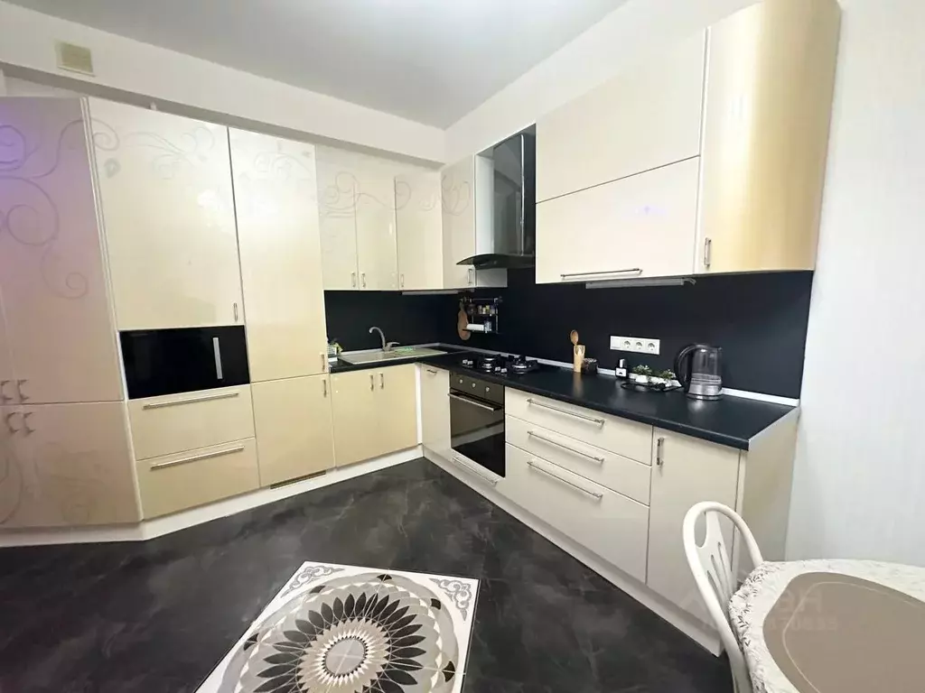 2-к кв. Краснодарский край, Сочи Светлана мкр, ул. Дмитриевой, 23/3 ... - Фото 1