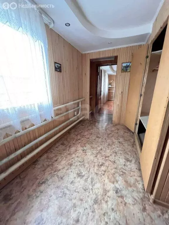 Дом в Кушнаренковский район, Ахметовский сельсовет, село Ахлыстино ... - Фото 1