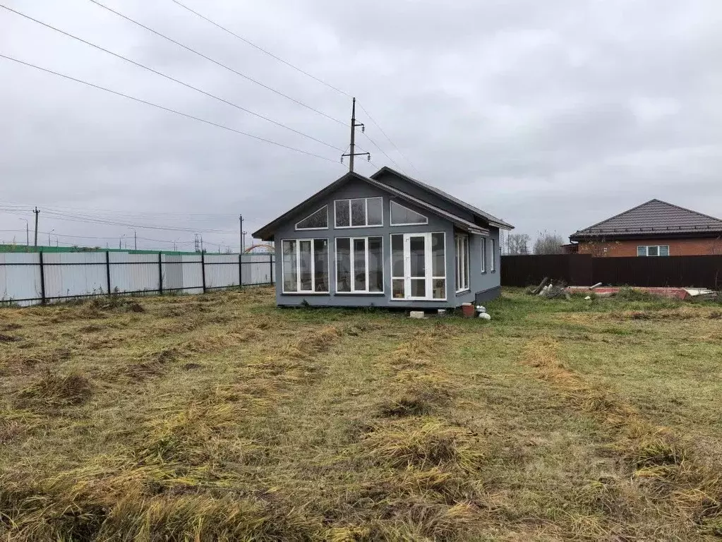 Дом в Калужская область, Малоярославецкий муниципальный округ, с. ... - Фото 1