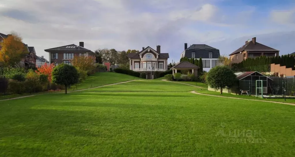 Дом в Калининградская область, Гурьевский муниципальный округ, пос. ... - Фото 1