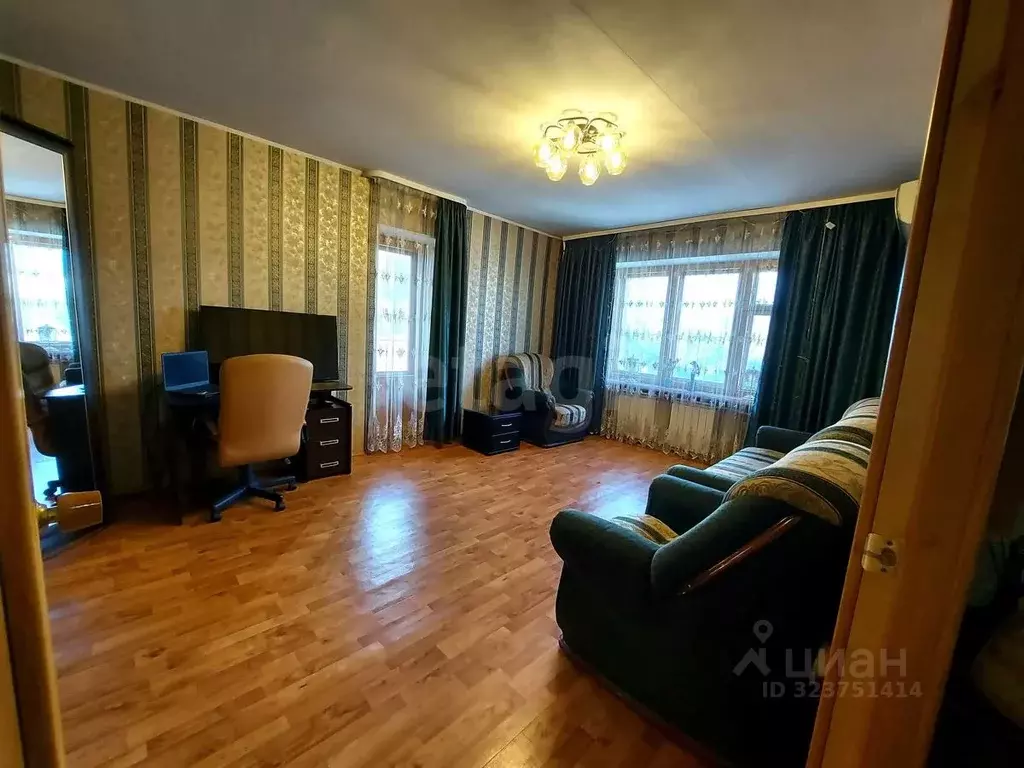 3-к кв. Саратовская область, Саратов Дегтярная ул., 28 (68.0 м) - Фото 1