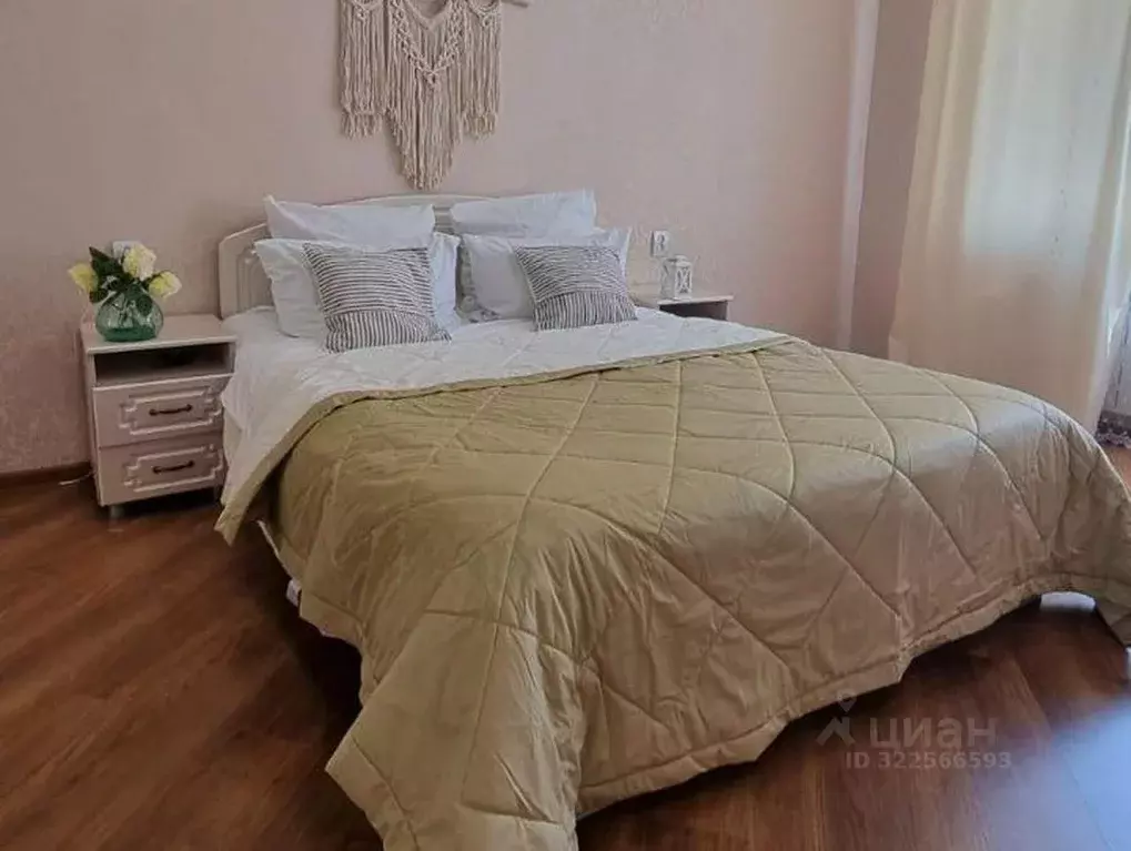 2-к кв. Астраханская область, Астрахань ул. Латышева, 3Ек1 (55.0 м) - Фото 1