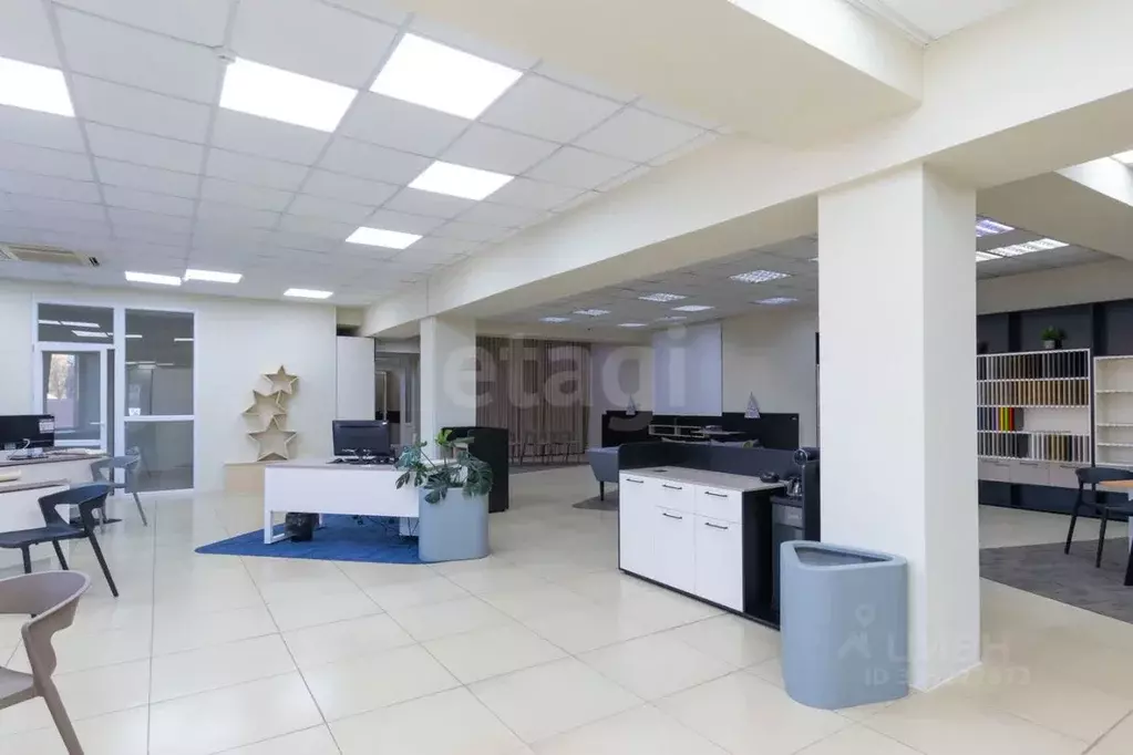 Склад в Тюменская область, Тюмень Камчатская ул., 183 (1356 м) - Фото 1