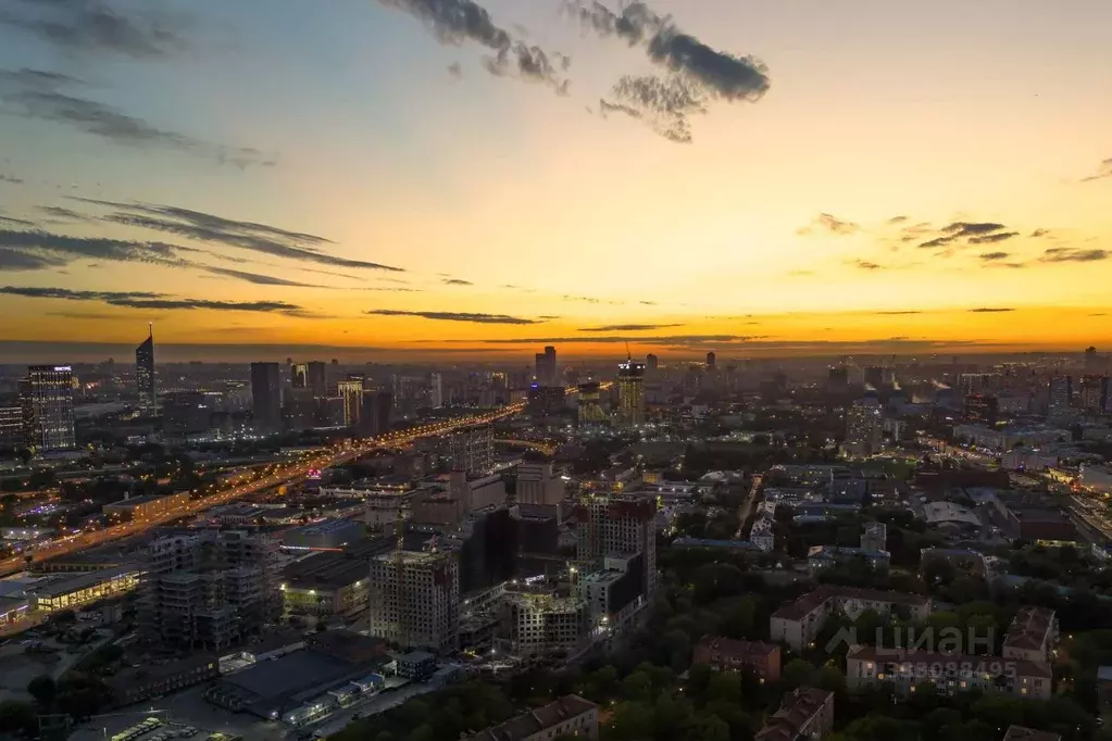 Гараж в Москва Амбер Сити жилой комплекс (16 м) - Фото 2