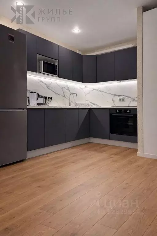 1-к кв. Татарстан, Казань ул. Азата Аббасова, 23А (33.7 м) - Фото 1