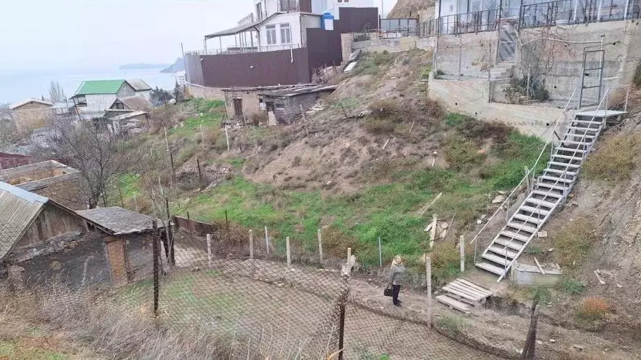 Участок в Крым, Феодосия муниципальный округ, Орджоникидзе пгт ул. ... - Фото 2