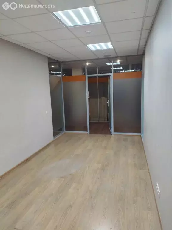 Офис (15 м) - Фото 1