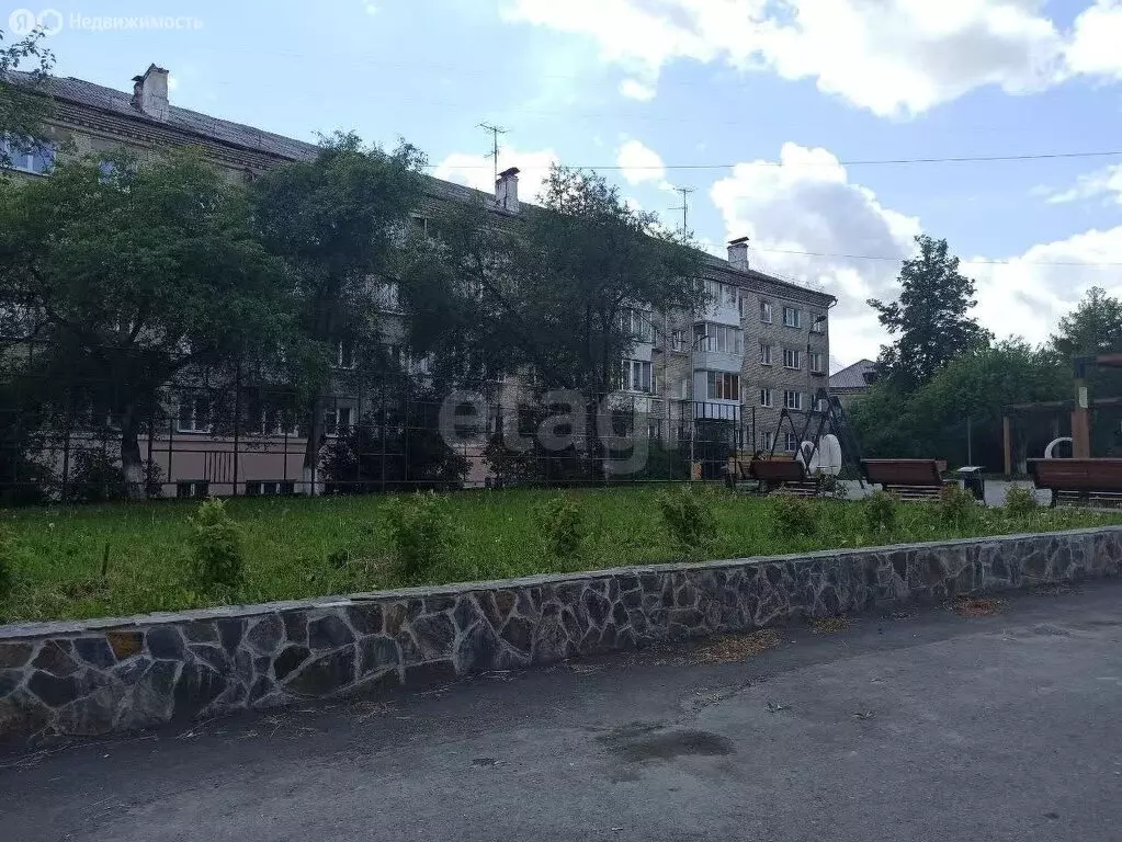2-комнатная квартира: Куса, квартал Центр, улица Андроновых, 1 (42.2 ... - Фото 0