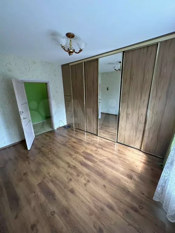 Комната 15,4 м в 5-к., 4/4 эт. - Фото 0
