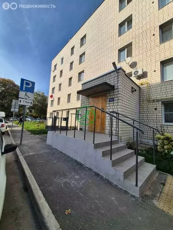 3-комнатная квартира: Сызрань, улица Стандартные Дома, 1 (70.6 м) - Фото 1