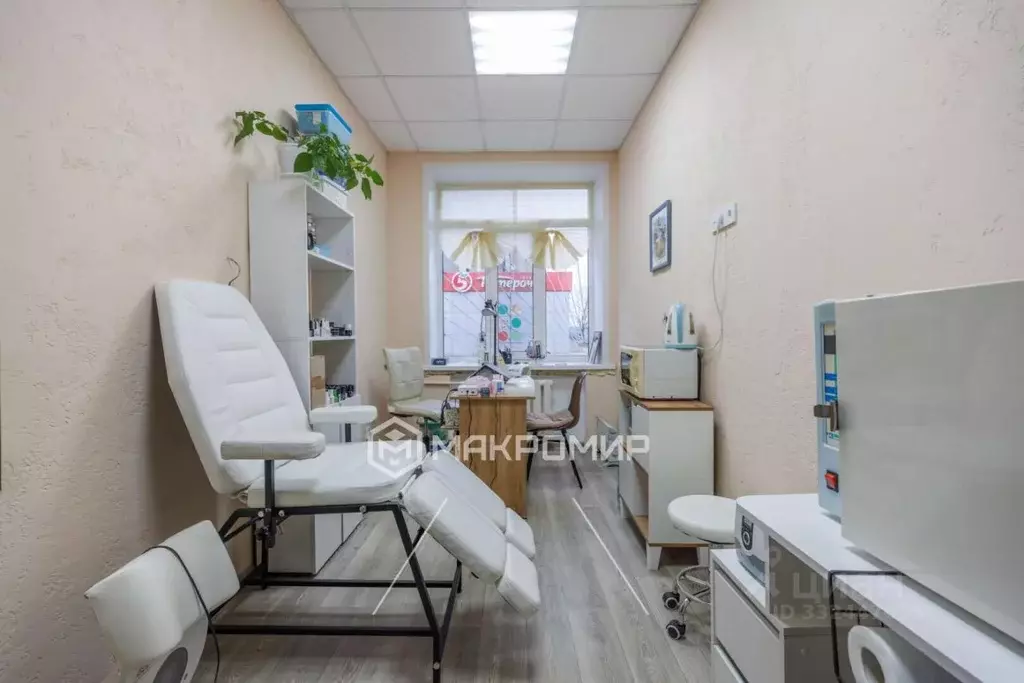 Офис в Брянская область, Брянск ул. Молодой Гвардии, 41 (11 м) - Фото 1