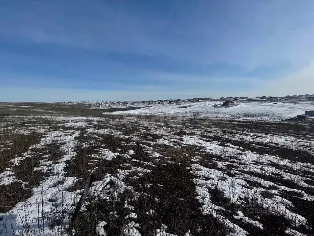 Участок в Ингушетия, Назрань Центральный административный округ, ул. ... - Фото 1