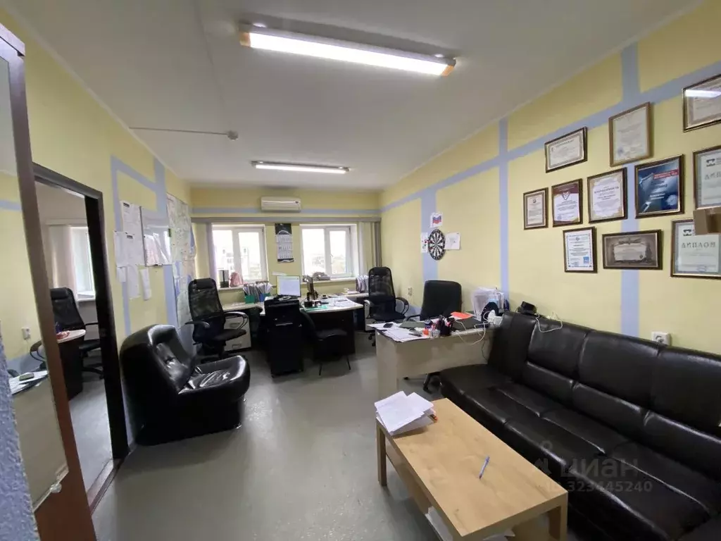 Офис в Челябинская область, Челябинск ул. Либкнехта, 2 (32 м) - Фото 1