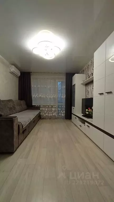 2-к кв. Волгоградская область, Волгоград ул. Кирова, 111 (39.2 м) - Фото 1