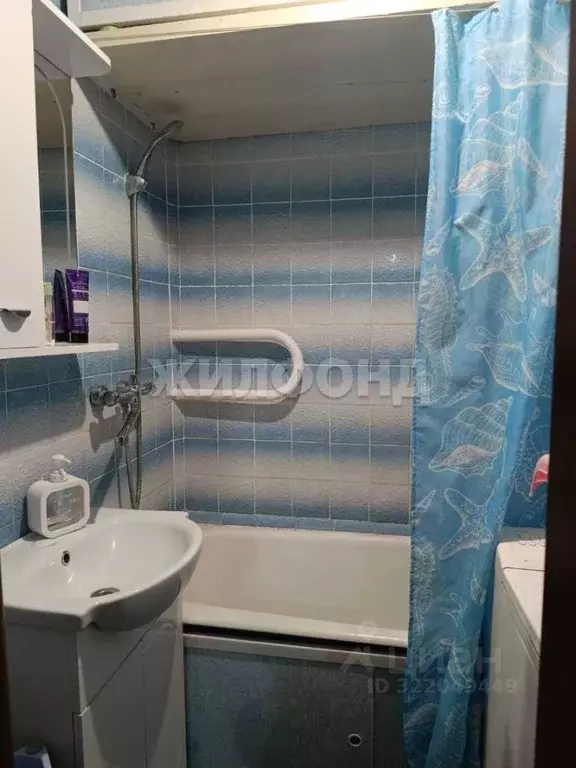 3-к кв. Новосибирская область, Новосибирск ул. Жуковского, 106/2 (56.4 ... - Фото 2