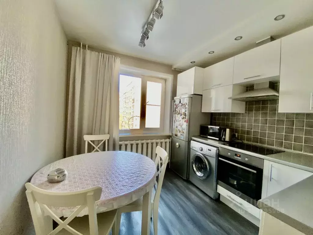 3-к кв. Алтайский край, Барнаул Красноармейский просп., 59 (70.1 м) - Фото 1