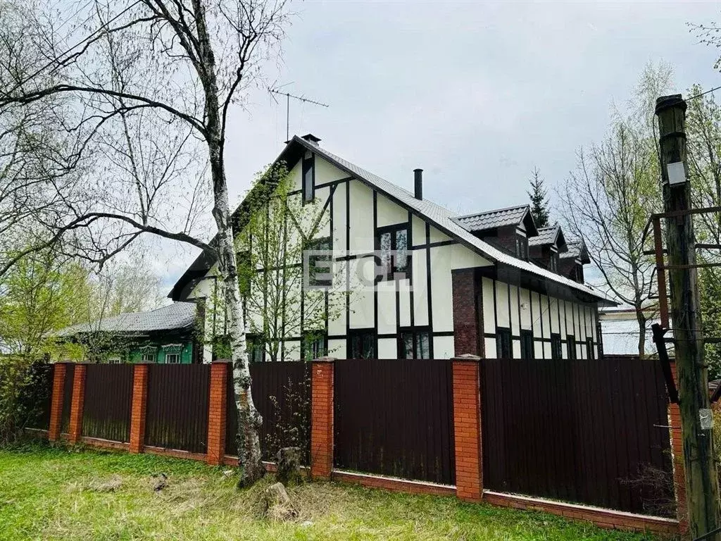 Дом 283,9 м на участке 13 сот. - Фото 0