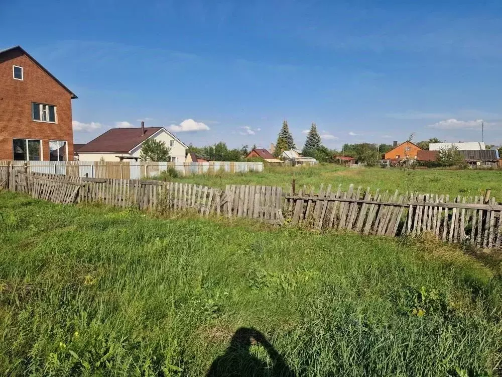 Участок в Самарская область, Ставропольский район, с. Верхние ... - Фото 1
