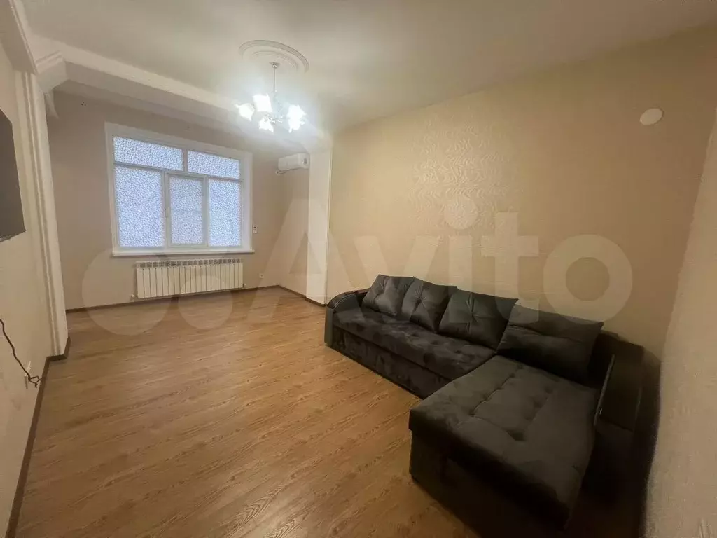 1-к. квартира, 40 м, 7/10 эт. - Фото 1