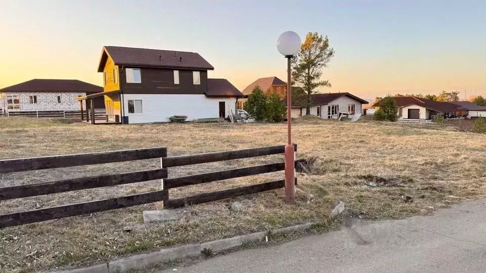 Участок в Иркутская область, Иркутский муниципальный округ, д. Куда, ... - Фото 0
