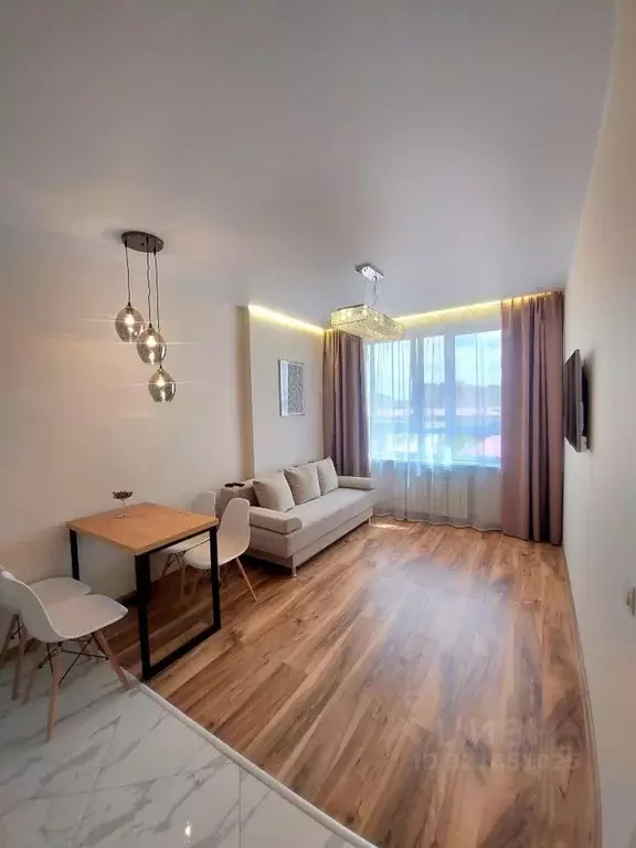 2-к кв. Омская область, Омск Кемеровская ул., 8А (40.0 м) - Фото 2