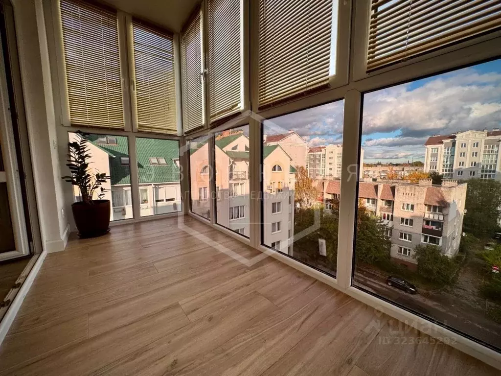 2-к кв. Калининградская область, Калининград Воздушный пер., 1 (80.0 ... - Фото 1