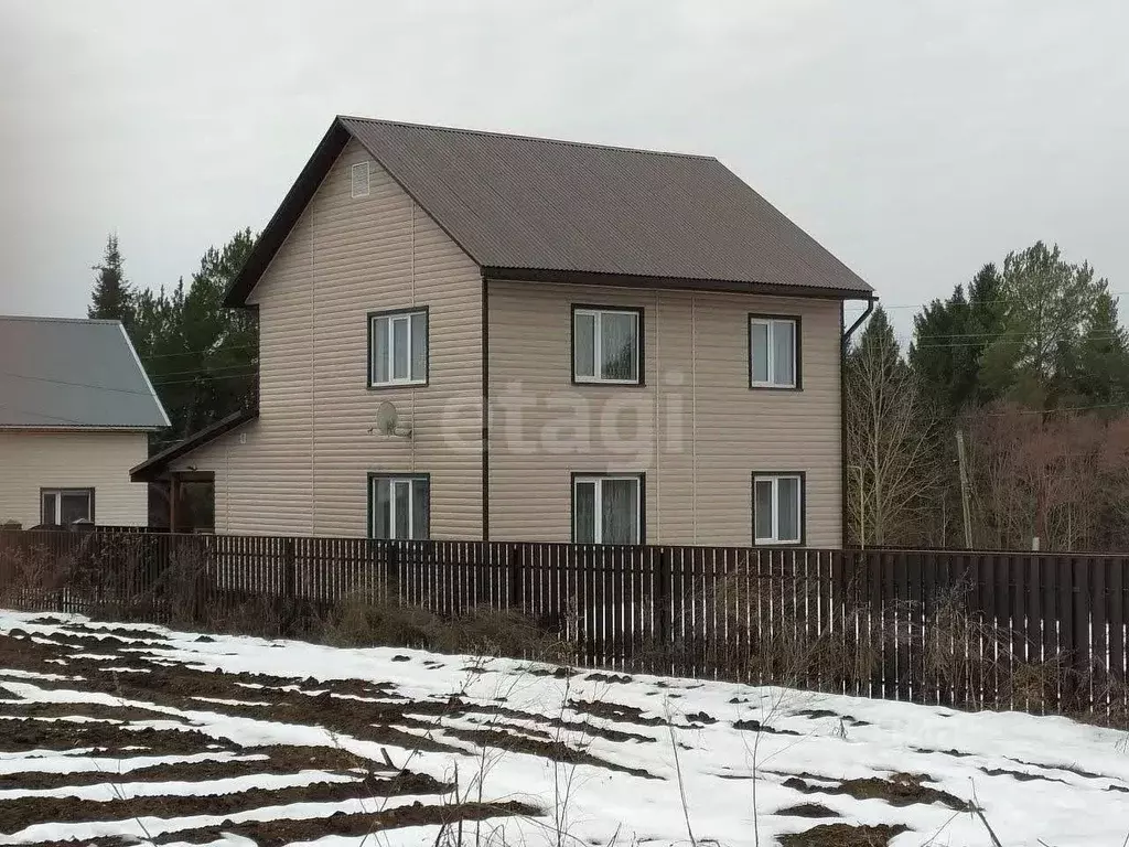 Дом в Вологодская область, Великоустюгский муниципальный округ, д. ... - Фото 0