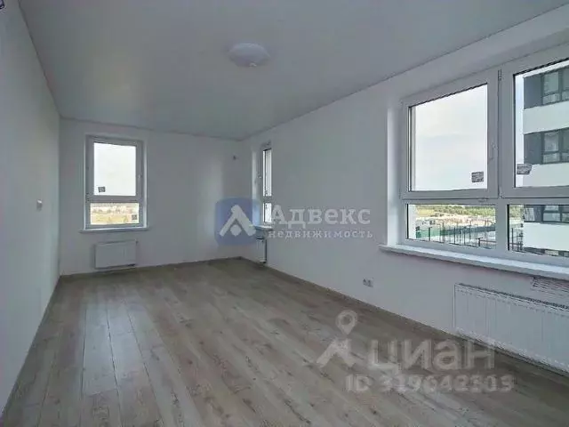 Студия Тюменская область, Тюмень ул. Василия Малкова, 10 (35.8 м) - Фото 1