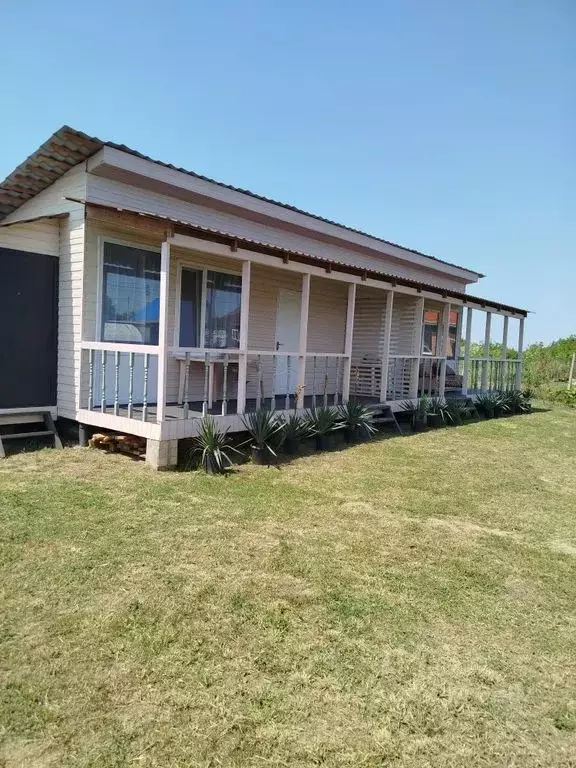 Дом в Краснодарский край, Темрюкский район, Фонталовское с/пос, пос. ... - Фото 1