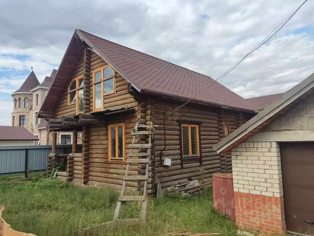 Дом в Саратовская область, Балаково ул. Кутякова, 82 (160 м) - Фото 1