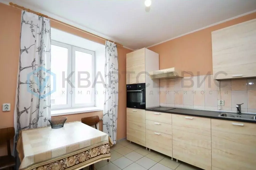 1-к кв. Омская область, Омск ул. 20 лет РККА, 256 (38.6 м) - Фото 1